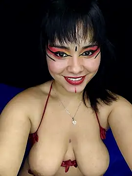 Snapshot of zoe_love18 chatting on 04.06.26 zoe love18 online show from 04.06.26