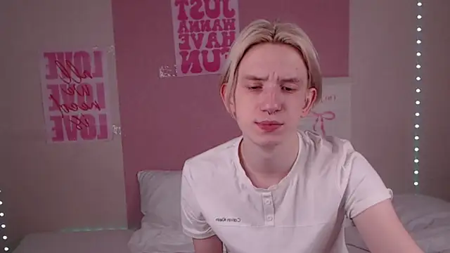 Snapshot of Ron_Vilss chatting on 02.08.26 Ron Vilss online show from 02.08.26