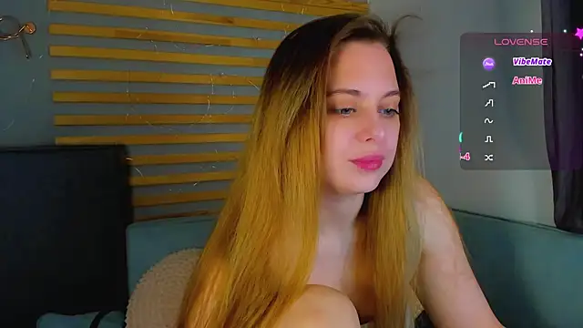 Alice Wanderr online show from 04.07.26
