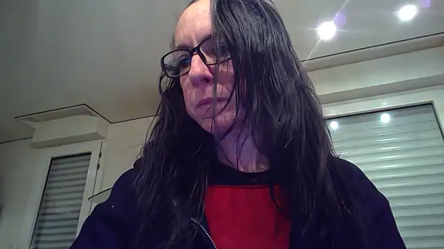 Snapshot of FITGIRL-MAEVA chatting on 02.17.26 FITGIRL-MAEVA online show from 02.17.26