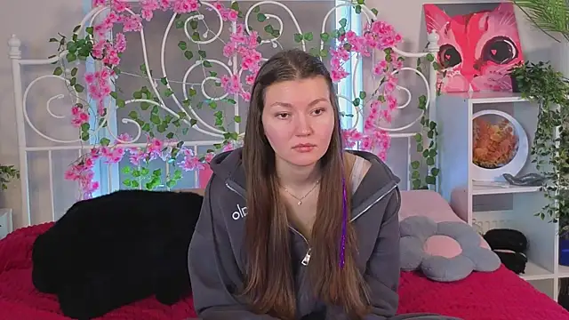 Snapshot of TobiMillinor chatting on 02.18.26 TobiMillinor online show from 02.18.26