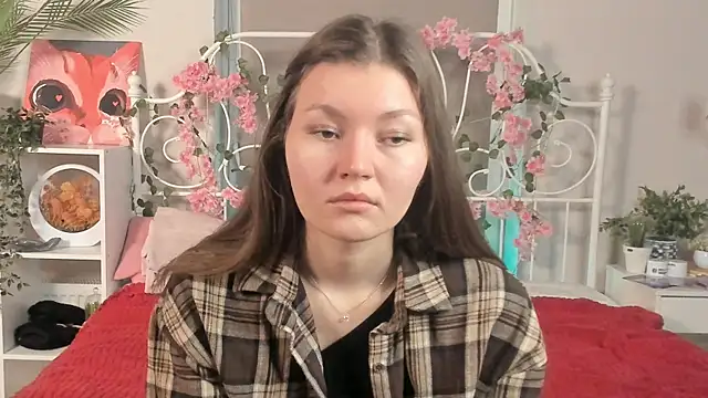 Snapshot of TobiMillinor chatting on 02.24.26 TobiMillinor online show from 02.24.26