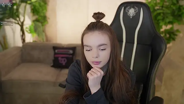 Zlata Sky online show from 12.13.25