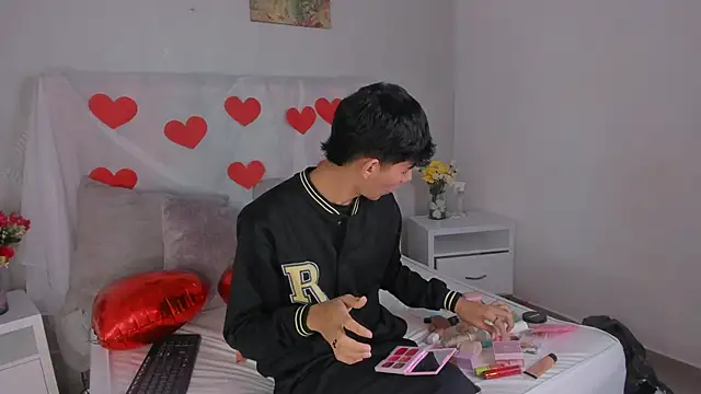 noah lewiss online show from 02.18.26