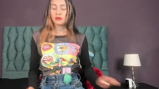 Lia tomson online show from 02.23.26