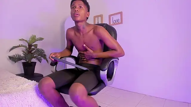 Snapshot of im_oleiderr chatting on 02.28.26 im oleiderr online show from 02.28.26