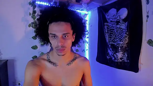 Snapshot of Aaron_Hopper chatting on 02.24.26 Aaron Hopper online show from 02.24.26