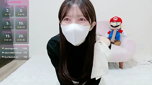 Snapshot of The_Ami_jp chatting on 04.10.26 The Ami jp online show from 04.10.26