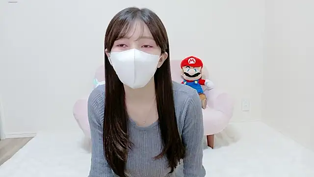 Snapshot of The_Ami_jp chatting on 04.14.26 The Ami jp online show from 04.14.26