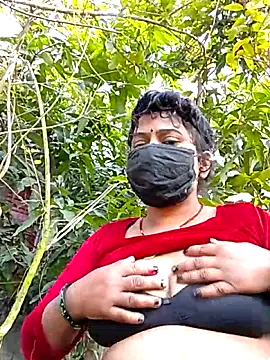 Snapshot of rasim_sexe chatting on 02.21.26 rasim sexe online show from 02.21.26