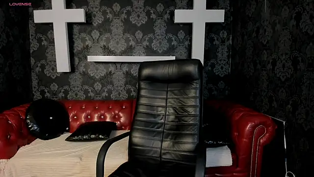 MonicaBev online show from 04.04.26