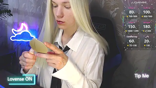 Shiny Victoria online show from 04.04.26