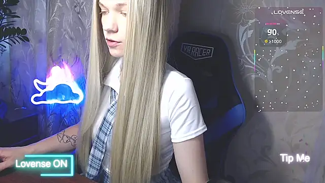 Shiny Victoria online show from 06.27.26