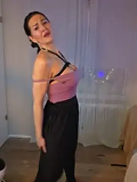 Snapshot of Bella_Velour chatting on 03.02.26 Bella Velour online show from 03.02.26