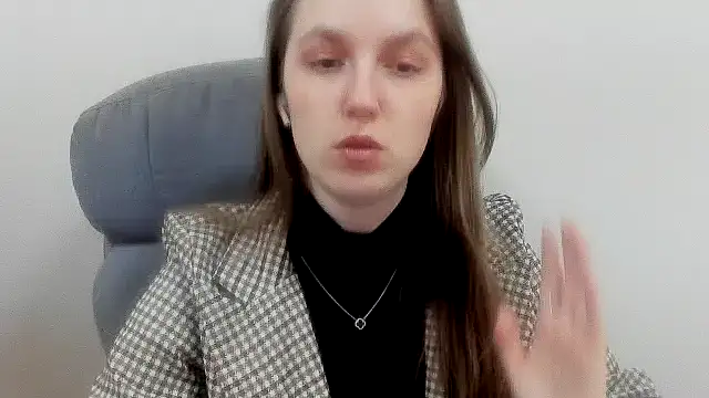 Snapshot of Nessi-Morris chatting on 02.10.26 Nessi-Morris online show from 02.10.26