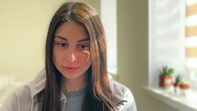 Snapshot of LiluMartiznir chatting on 03.16.26 LiluMartiznir online show from 03.16.26