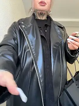 Snapshot of Chiibi chatting on 03.06.26 Chiibi online show from 03.06.26