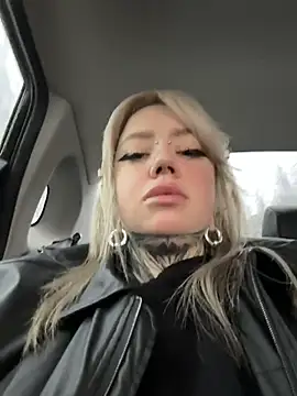 Snapshot of Chiibi chatting on 03.16.26 Chiibi online show from 03.16.26