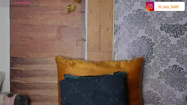 Snapshot of LiaHansson00 chatting on 03.18.26 LiaHansson00 online show from 03.18.26