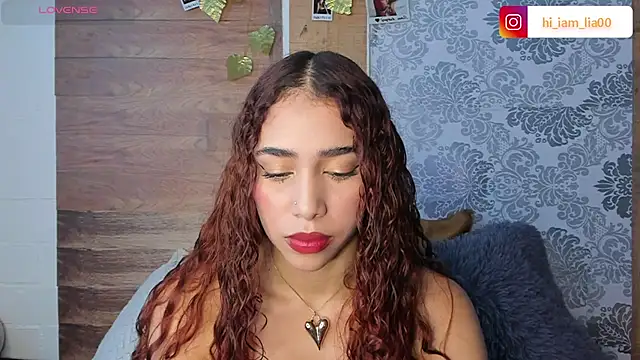 Snapshot of LiaHansson00 chatting on 04.02.26 LiaHansson00 online show from 04.02.26
