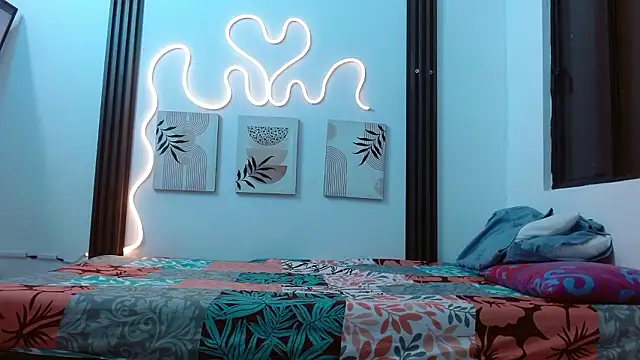 Miss Merrie online show from 02.26.26