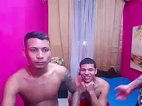 Snapshot of bigcock_young chatting on 02.19.26 bigcock young online show from 02.19.26