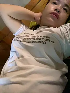 Snapshot of Myimy chatting on 02.28.26 Myimy online show from 02.28.26