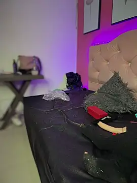 Snapshot of Karolaiin_LS chatting on 02.11.26 Karolaiin LS online show from 02.11.26