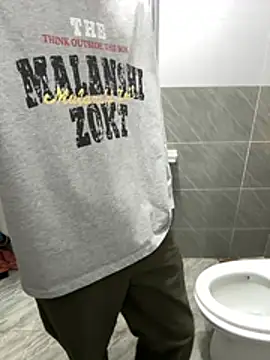 Snapshot of gold221298 chatting on 02.15.26 gold221298 online show from 02.15.26