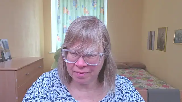 Emma Eclipsee online show from 02.24.26