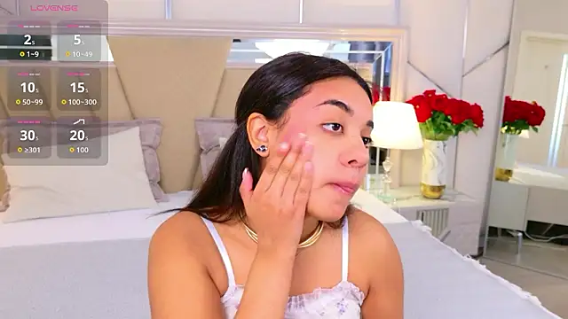 Luna Cortier online show from 03.11.26