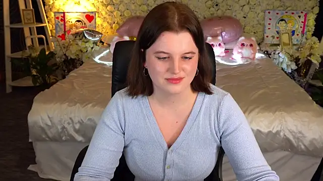 Snapshot of KristiFoxy chatting on 04.09.26 KristiFoxy online show from 04.09.26