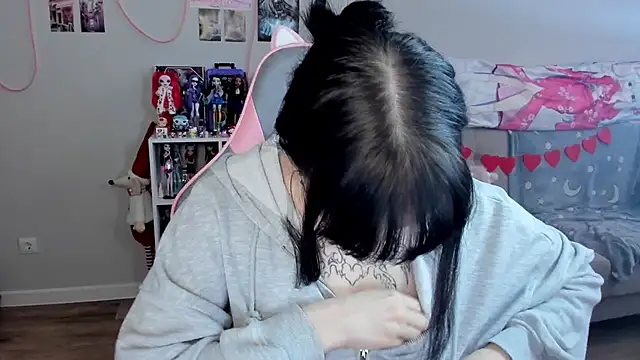 MollysLand online show from 03.05.26