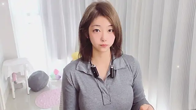 Snapshot of hotgirl0111 chatting on 05.09.26 hotgirl0111 online show from 05.09.26