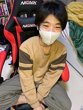 Snapshot of Mura109905 chatting on 03.18.26 Mura109905 online show from 03.18.26