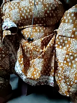 06Rozi online show from 04.15.26