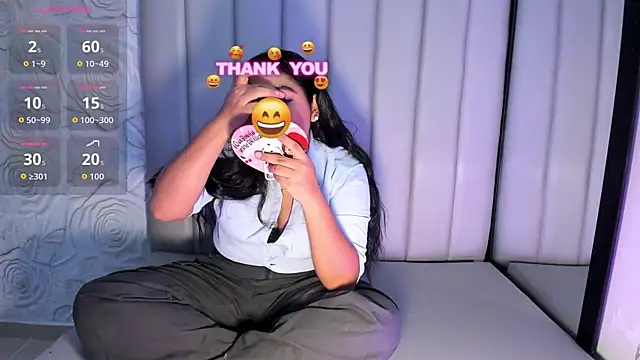 Snapshot of Lya_dubois_ chatting on 02.20.26 Lya dubois online show from 02.20.26