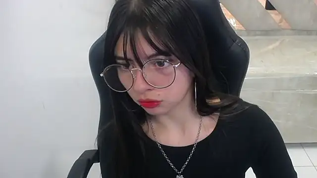 Snapshot of elizabeth_t_ chatting on 02.22.26 elizabeth t online show from 02.22.26