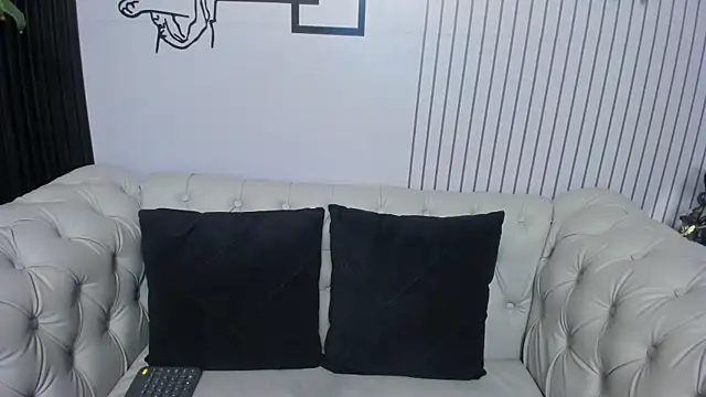 Snapshot of sophie_bonny chatting on 02.27.26 sophie bonny online show from 02.27.26