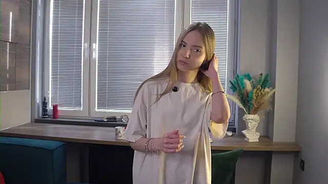 FranciscaGaring online show from 02.07.26