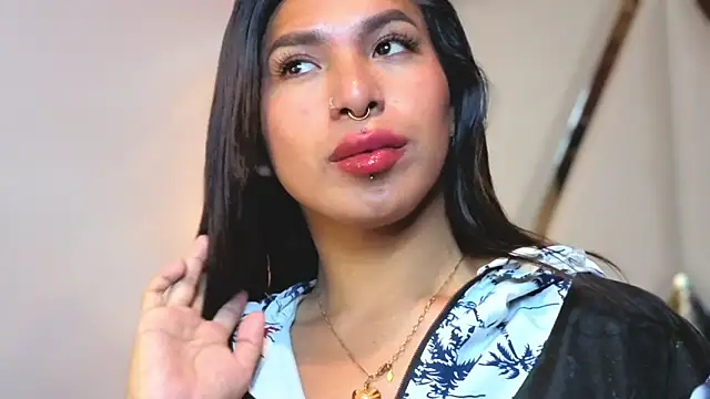 Snapshot of MeelFox chatting on 02.07.26 MeelFox online show from 02.07.26