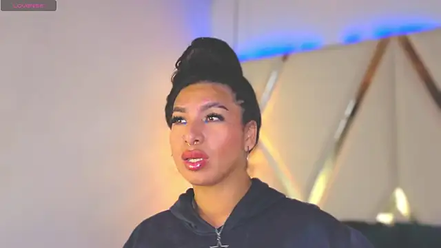 MeelFox online show from 03.05.26