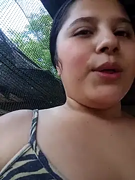 Snapshot of Salome_Vivas chatting on 04.27.26 Salome Vivas online show from 04.27.26