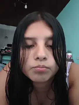 Snapshot of Salome_Vivas chatting on 05.19.26 Salome Vivas online show from 05.19.26