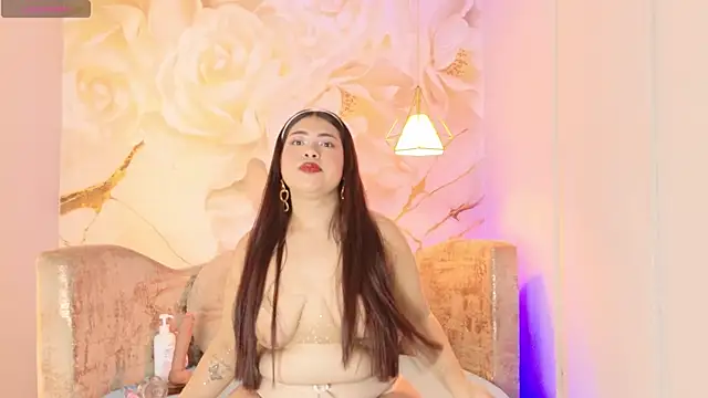 Snapshot of rouxinferno_cr chatting on 04.14.26 rouxinferno cr online show from 04.14.26