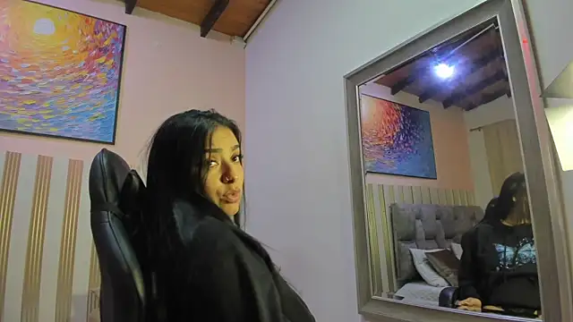 nina glow online show from 03.29.26