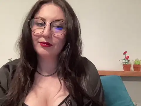 Snapshot of DorothyJoy chatting on 03.31.26 DorothyJoy online show from 03.31.26