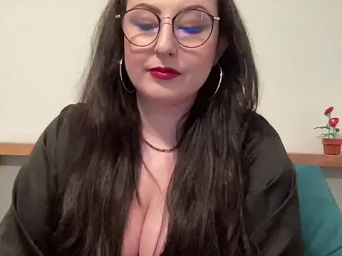 Snapshot of DorothyJoy chatting on 04.07.26 DorothyJoy online show from 04.07.26