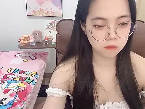 Snapshot of Dawn-2 chatting on 02.09.26 Dawn-2 online show from 02.09.26