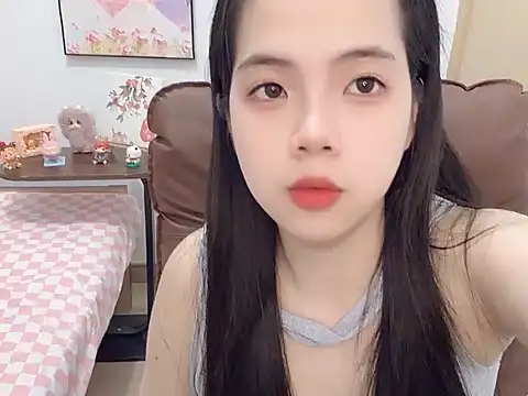 Snapshot of Dawn-2 chatting on 02.11.26 Dawn-2 online show from 02.11.26